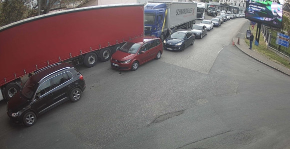 Gužve na izlazu iz BiH, ovi granični prelazi su krcati