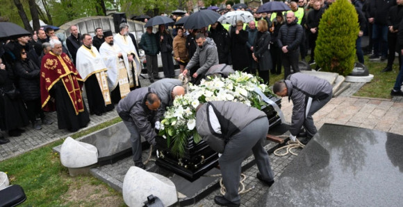 Sahranjen Duško Vujošević uz pjesmu Đorđa Balaševića