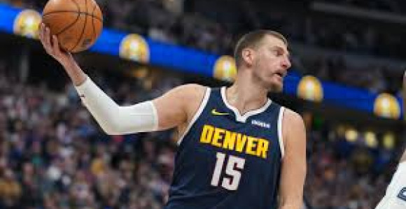 Nikola Jokić najbolji skakač i asistent NBA lige