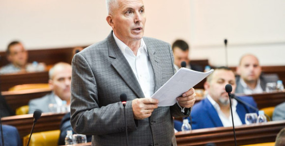 "Умјесто Бањалуке, азил за псе праве у Дервенти, којом управља СНСД-ов начелник"