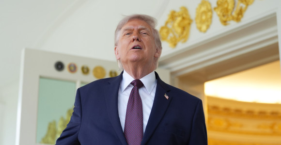 На Трамповом голф терену изградили вјетроелектрану