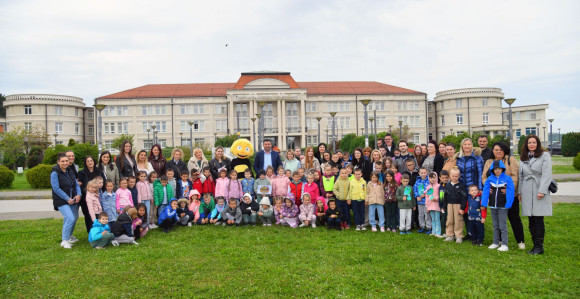 Sadnjom drveća obilježen Dan planete Zemlje u Bijeljini
