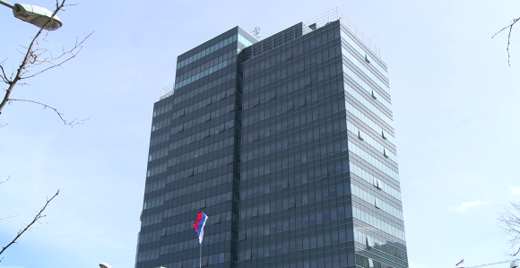 Vlada RS se hvali mjerama, a kažu da je majkama četvoro i više djece dovoljno 750 KM?!