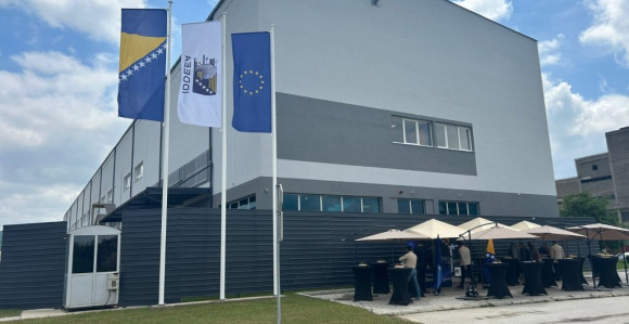 Хитно упозорење ИДДЕЕА: Грађанима стижу лажне поруке