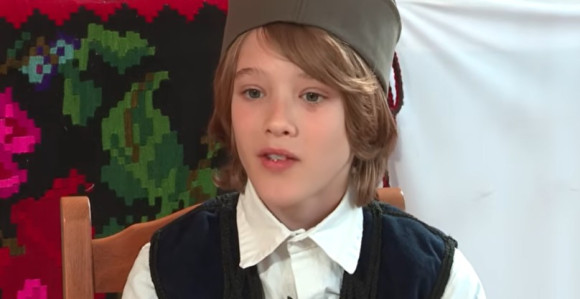 Popularnom dječaku koji je heklao ćilim hakovali profil