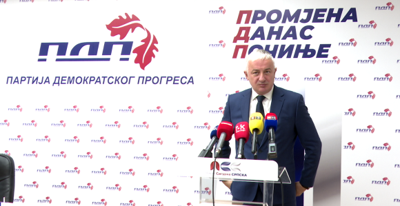 Veličanje ustaških simbola zakonski sankcionisati