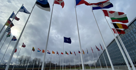 Da li je na pomolu raspad NATO-a?