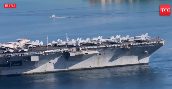 Požar na američkom razaraču, ostao bez pogona u Pacifiku