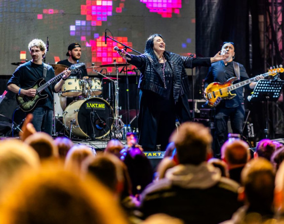 Kaliopi - nastup u Herceg Novom „praznik oko srca“