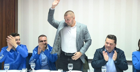 Mljekari na rubu opstanka, Agencija rasipa novac na promociju