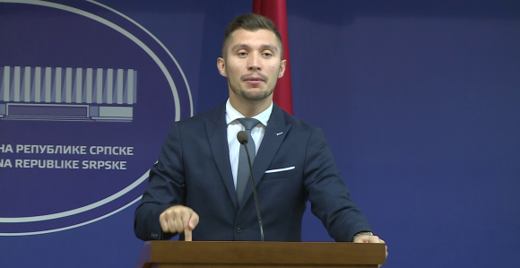 Sve jasno, Vlada se mora povući pred pritiskom javnosti