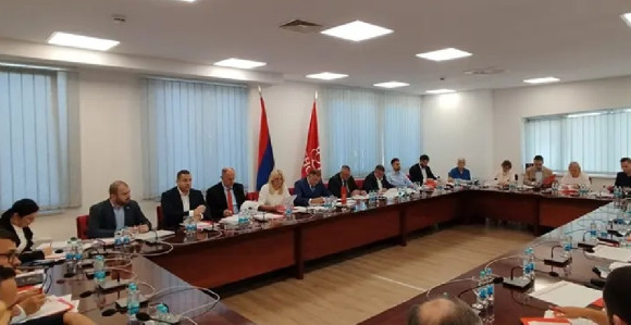 SNSD se uplašio narodnog bunta: Povlače zakon?!