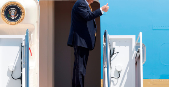 Трампу у Кини послужена говеђа ребарца и чорба