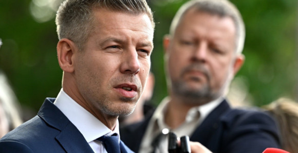 Mađar: Prijava zbog vreća sa uništenim dokumentima