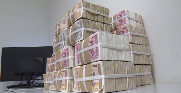 Dug po stanovniku u Republici Srpskoj preko 6.000 KM