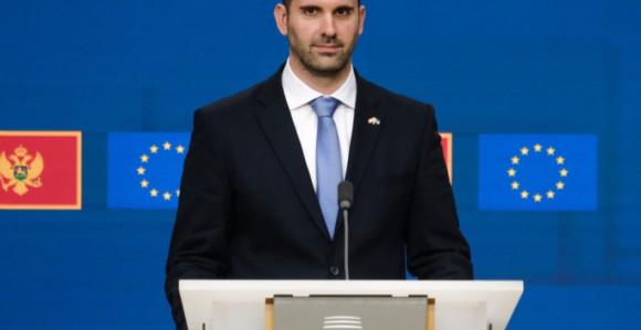 C. Gora obilježava 20 godina od proglašenja nezavisnosti