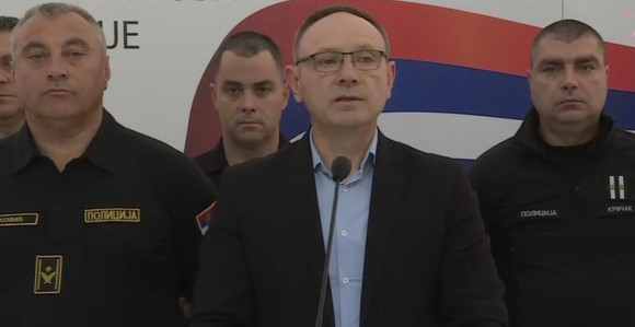 МУП Србије потврдио: Скуп на Славији пријављен и легалан