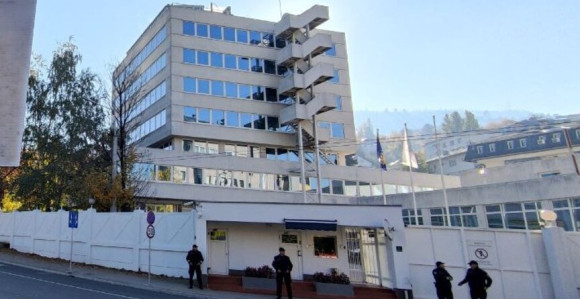 Bilt i Petrič pozvali na ukidanje OHR: BiH je potreban novi početak