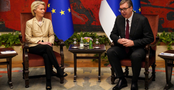 Vučić: U Tivat idem, jer me je zvala Ursula fon der Lajen