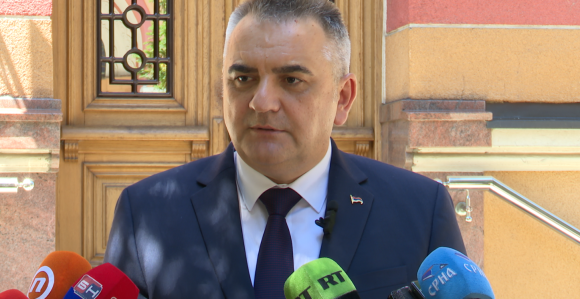 Direktor Poreske uprave dijeli novac aktivistima SNSD, Minić opravdava?