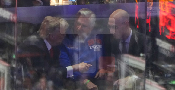 Tramp izviždan na NBA finalu,navijači satima čekali