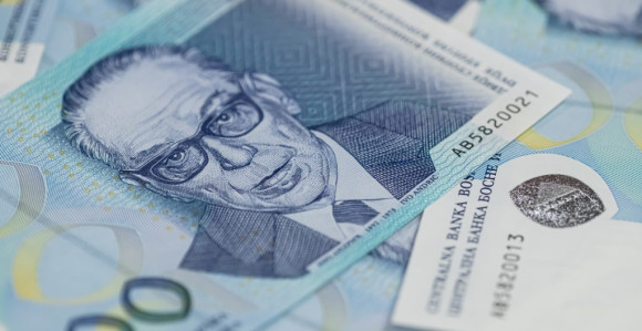 ŽUTI KARTON ZA BiH: Država na „sivoj listi“ sumnjivih zemalja – šta to znači za vaše novčanike i slanje para iz inostranstva?