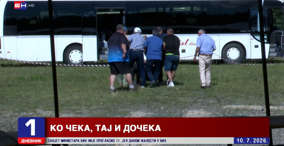 Minić i Cvijanović ponapijali penzionere!