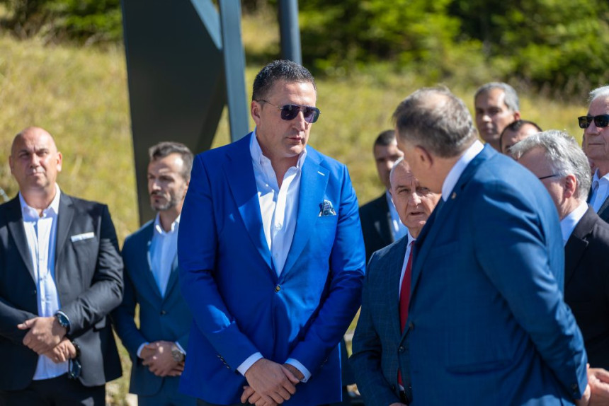 Недељко Елек одбио да преда фотељу Сарајево - гаса