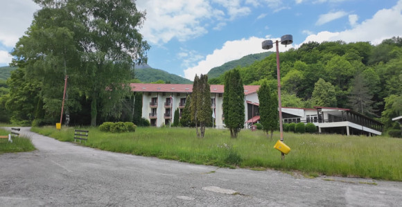 NP „Sutjeska“ borcima i majkаma četvoro djece dijeli otkaze!