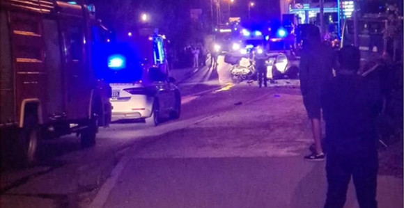Strahovit sudar u Srbiji: Jedno poginulo, 8 povrijeđenih