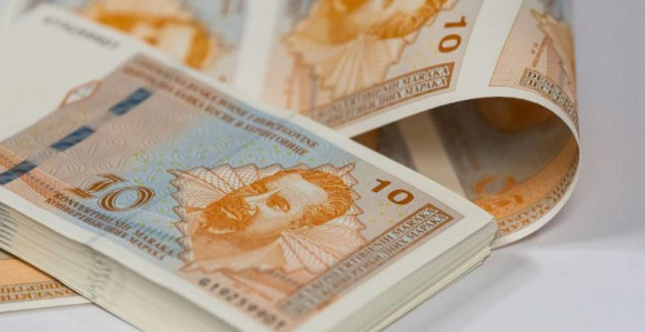Penzionerima od Vlade pred izbore 120, odnosno 80 maraka