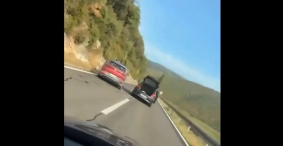 Muškarac za dlaku izbjegao tragediju (video)