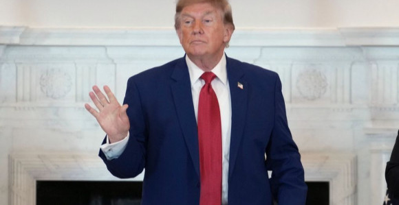 Трамп разматра увођење нових царина од 7,5 % за Кину