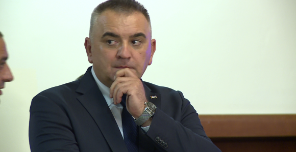 Savo Minić na sumnjiv način magistrirao i doktorirao