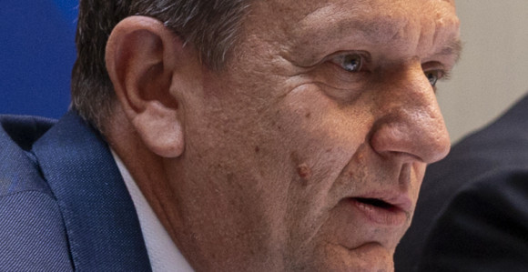 Dodik se svojski trudi da okupira Univerzitet