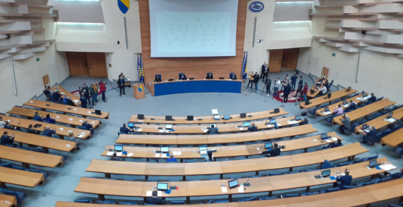 Poznati poslanici koji su dobili mandat u Parlamentu BiH