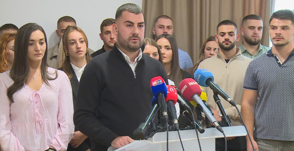 "Osjećamo se izdano": Studenti iz Srpske oštro osudili transparente iz Novog Pazara i najavili Zbor studenata
