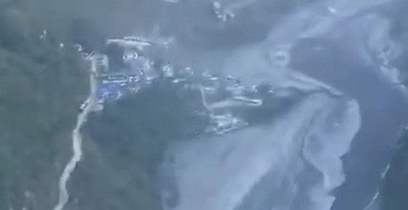 Katastrofa u Nepalu: Bujične poplave odnijele kuće