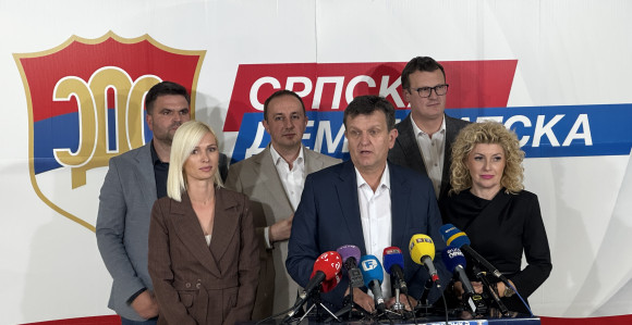 Odluka o isključenju Ljubiše Petrovića ostaje na snazi!
