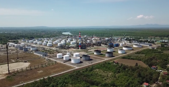 Vlast uništila jedinu rafineriju, danas plaćamo najskuplje gorivo!