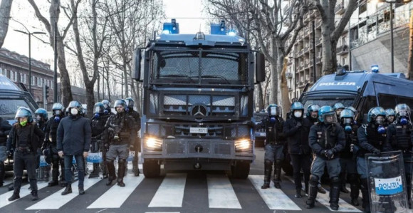 Мелони шаље војску на улице Милана, протести се шире Европом