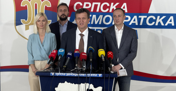 Blanuša: Obistinila se upozorenja o kolapsu energetskog sistema, SDS pokreće peticiju protiv poskupljenja struje (VIDEO)