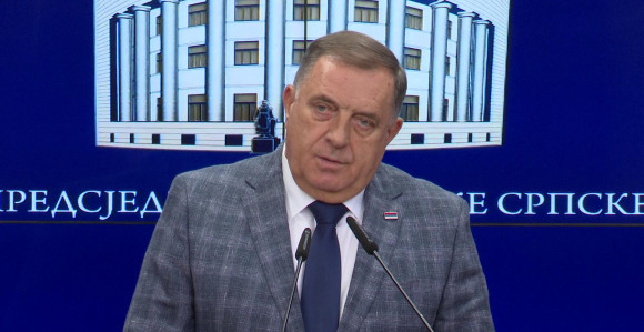 Dodik uputio čestitke Vukanoviću i njegovoj supruzi 