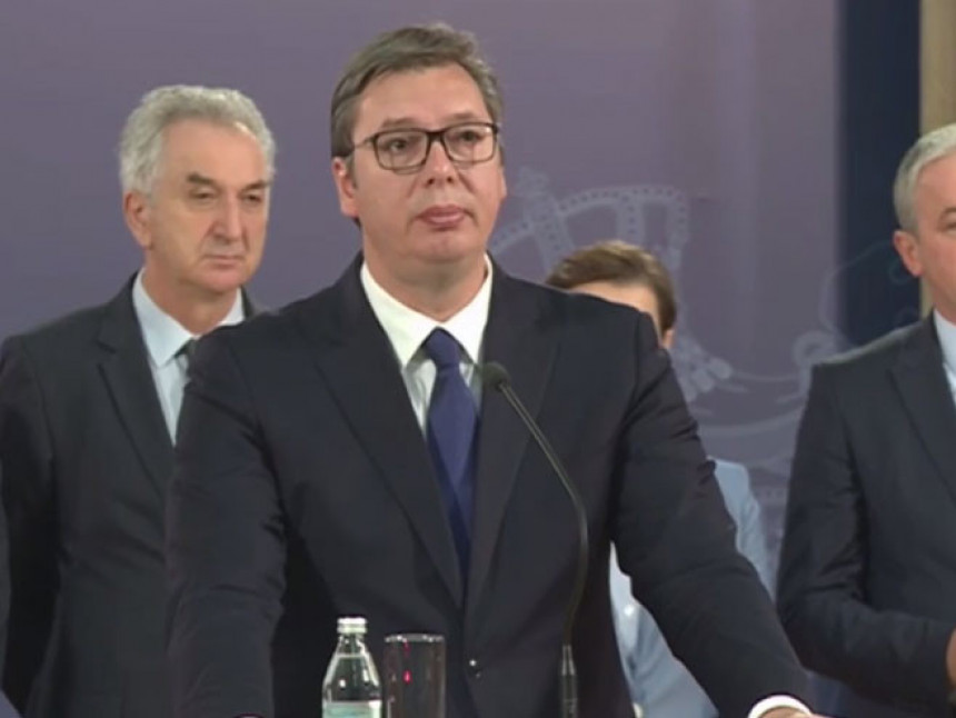 Predsjednik Vučić pozvao na smirivanje tenzija