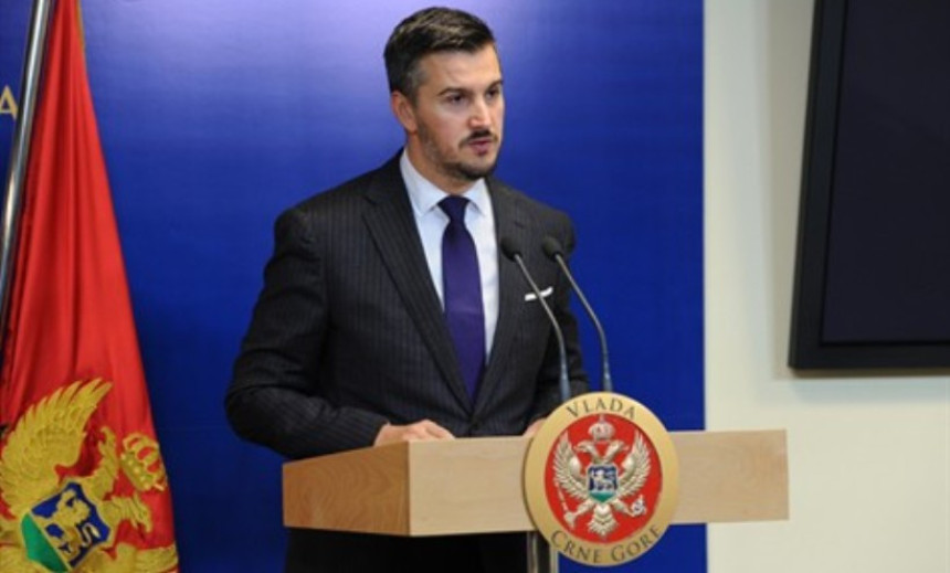 Министар Пејовић поднио оставку