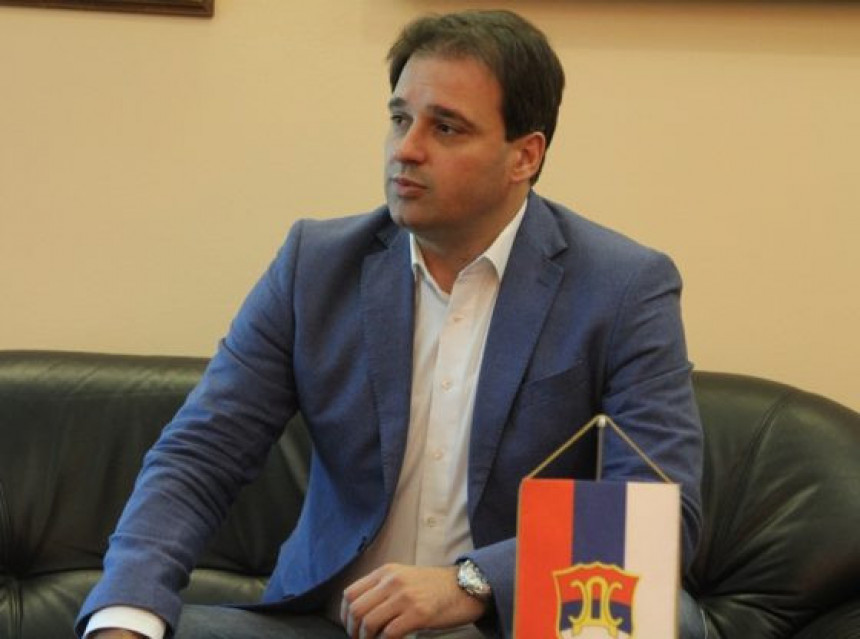 Dodik pokušao da uvuče Vučića u svoje probleme