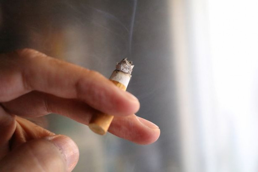 Lajt cigarete opasne isto koliko i obične