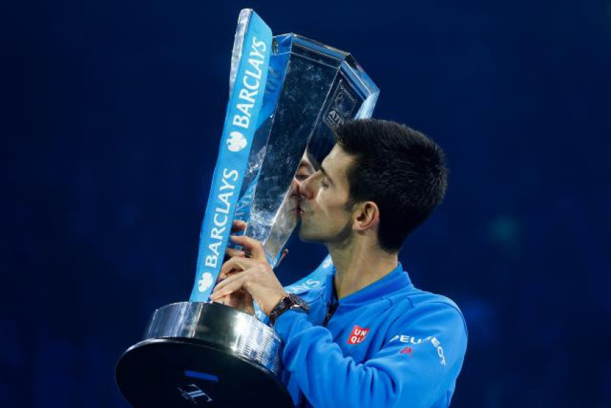 Novak: Srbiji činim dobro tenisom, a ne politikom!
