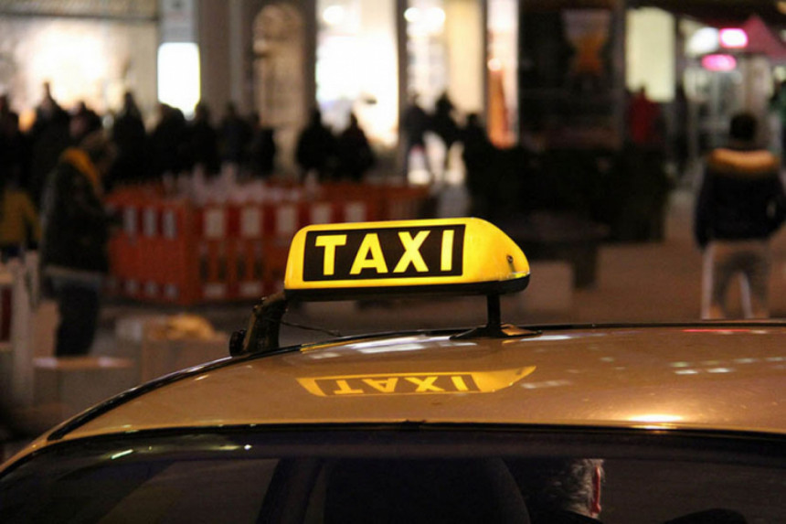 Бесплатан такси за пијане госте