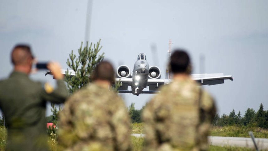Спријечити војну вјежбу НАТО-а